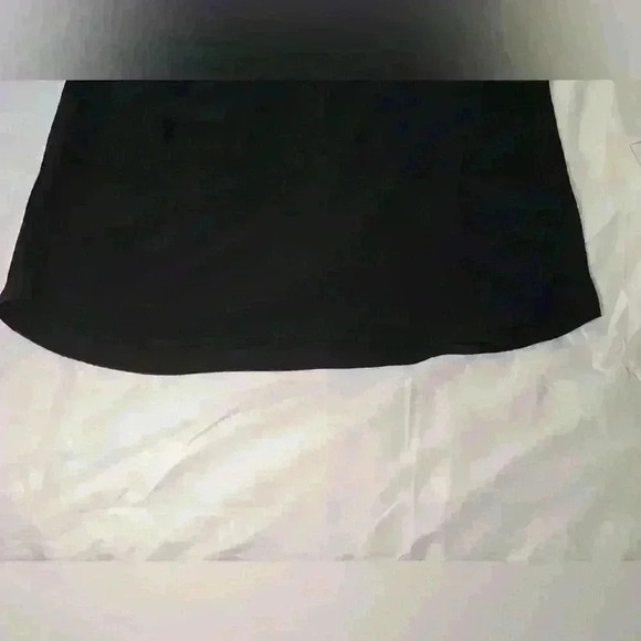 Black blouse with reflection in the sleeves. By pleione - Picture 2 of 5